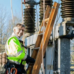 EPPs para Trabajos Eléctricos: Seguridad y Protección en Entornos de Alto Riesgo 1 Electrico 1